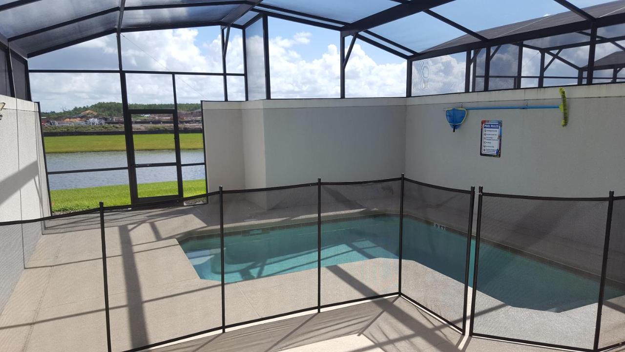 4 Bedroom Private Lakefront Town Home At Storey Lake Near Disney World Parks Kissimmee Zewnętrze zdjęcie