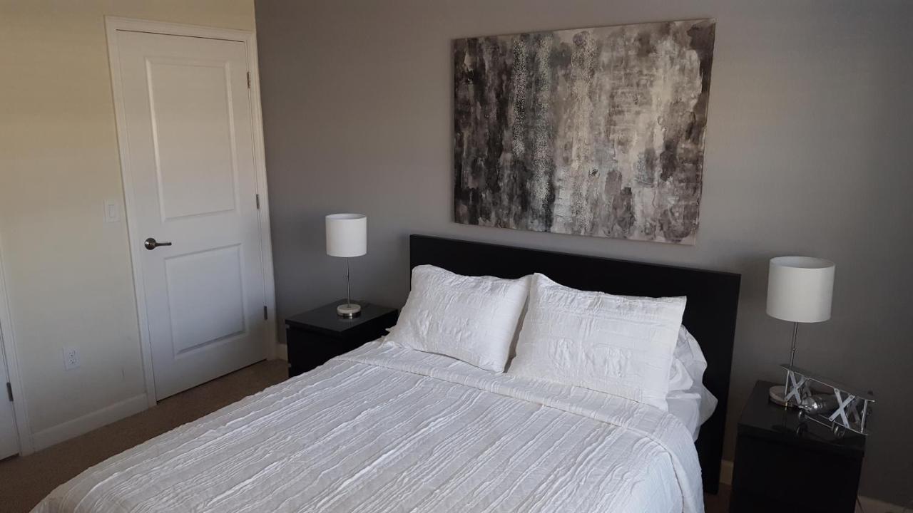4 Bedroom Private Lakefront Town Home At Storey Lake Near Disney World Parks Kissimmee Zewnętrze zdjęcie