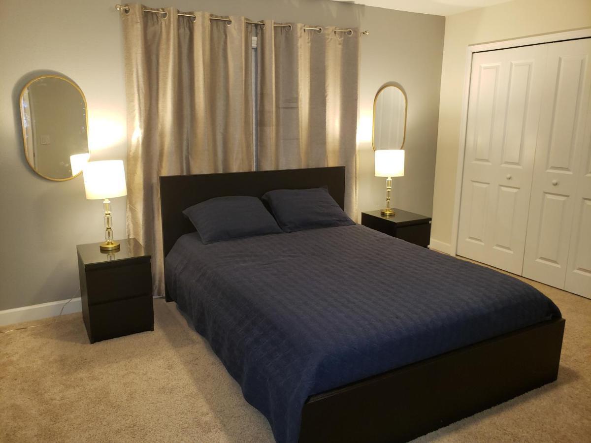 4 Bedroom Private Lakefront Town Home At Storey Lake Near Disney World Parks Kissimmee Zewnętrze zdjęcie